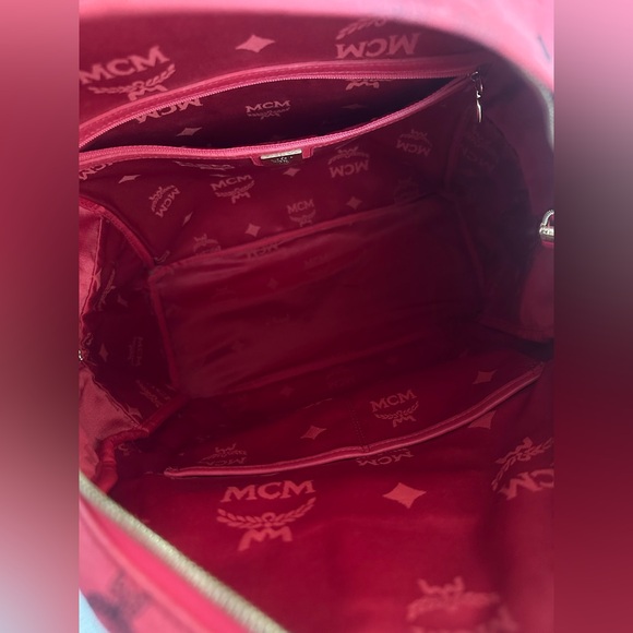 Mcm pink backpack with dust bag - Picture 11 of 16
